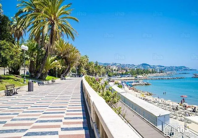 Loft Via Palma Apartment Sanremo